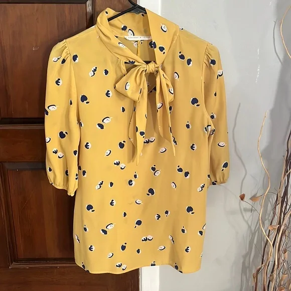 Peaches N Cream Apple print blouse small - Picture 1 of 7